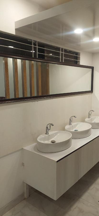 Center Point Apartment Dhaka Ngoại thất bức ảnh